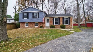 Building Photo - 9321 Kenbrooke Ct