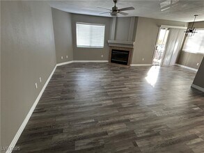 Building Photo - 6873 Tamarus St