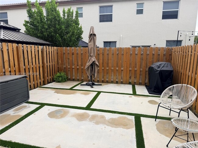 Building Photo - 12107 NW 24th Pl