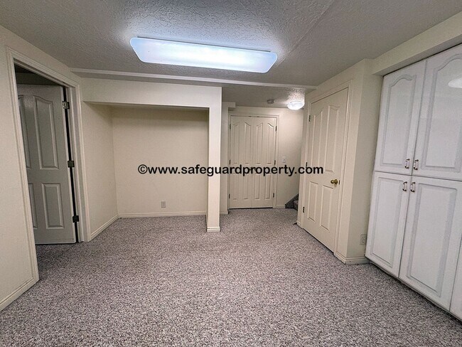 Building Photo - Wonderful 4 Bedroom Home with an Office in...