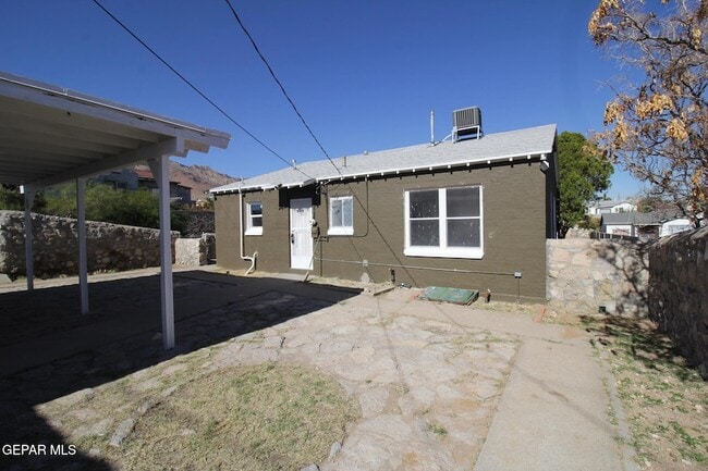 Building Photo - 3200 Richmond Ave