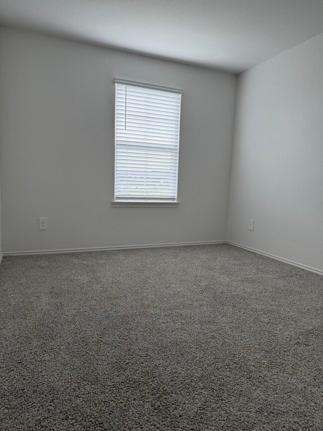 Building Photo - 31138 Delamere Turn Trial