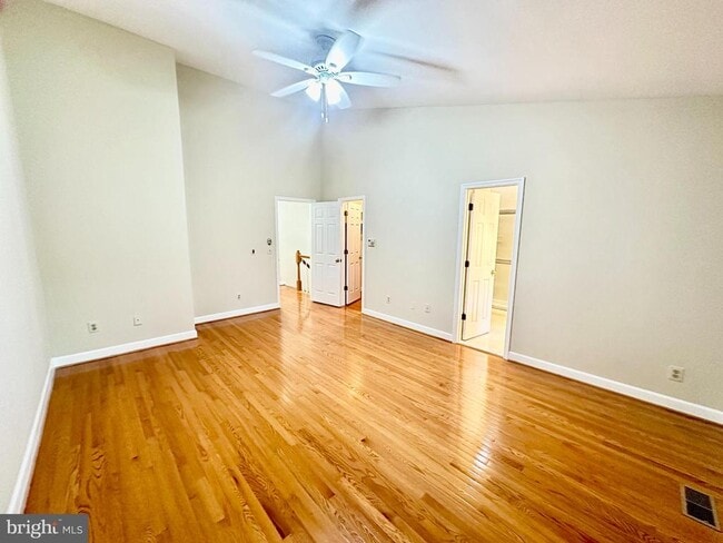 Building Photo - 6304 Crooked Oak Ln