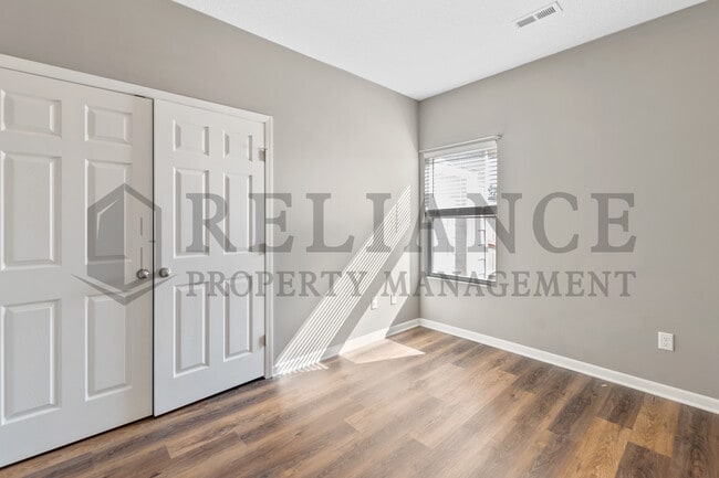 Building Photo - 5281 N Toben Ct
