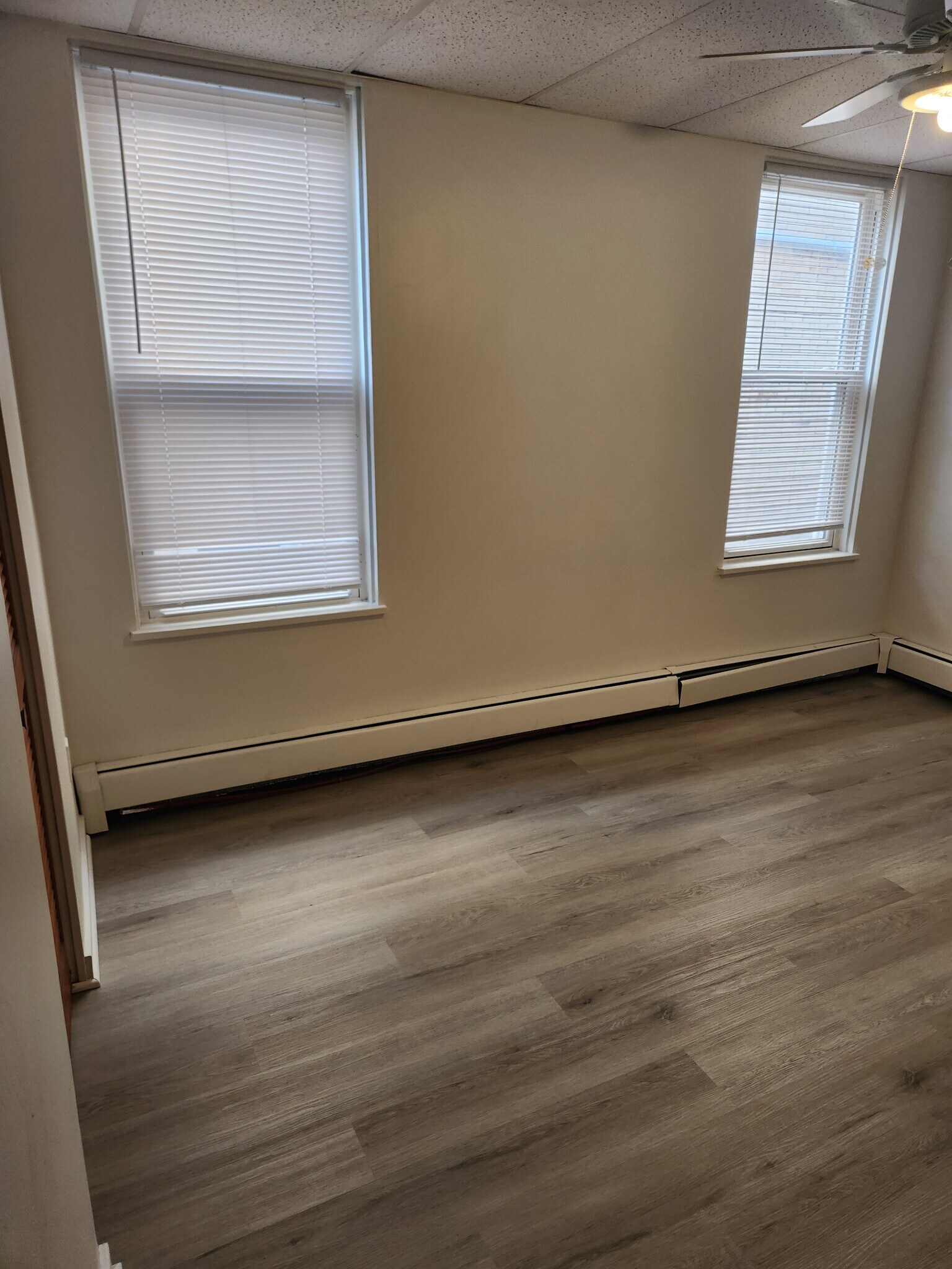 2nd Bedroom windows - 61 N Linwood Ave