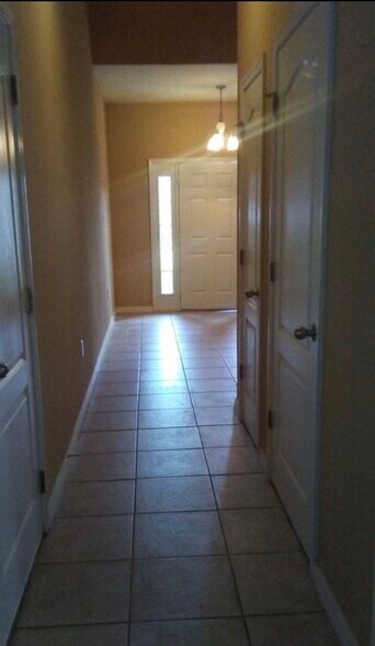 Building Photo - 3011 Azalea Blossom Dr