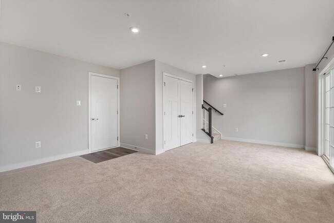 Building Photo - 1505 Wilmer Park Ln