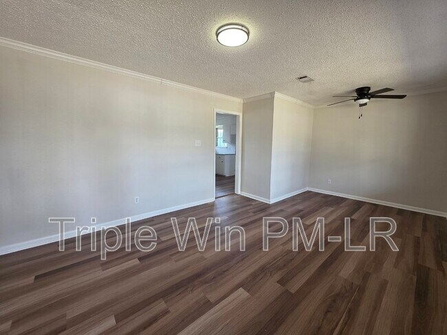 Building Photo - 1408 Johnson St