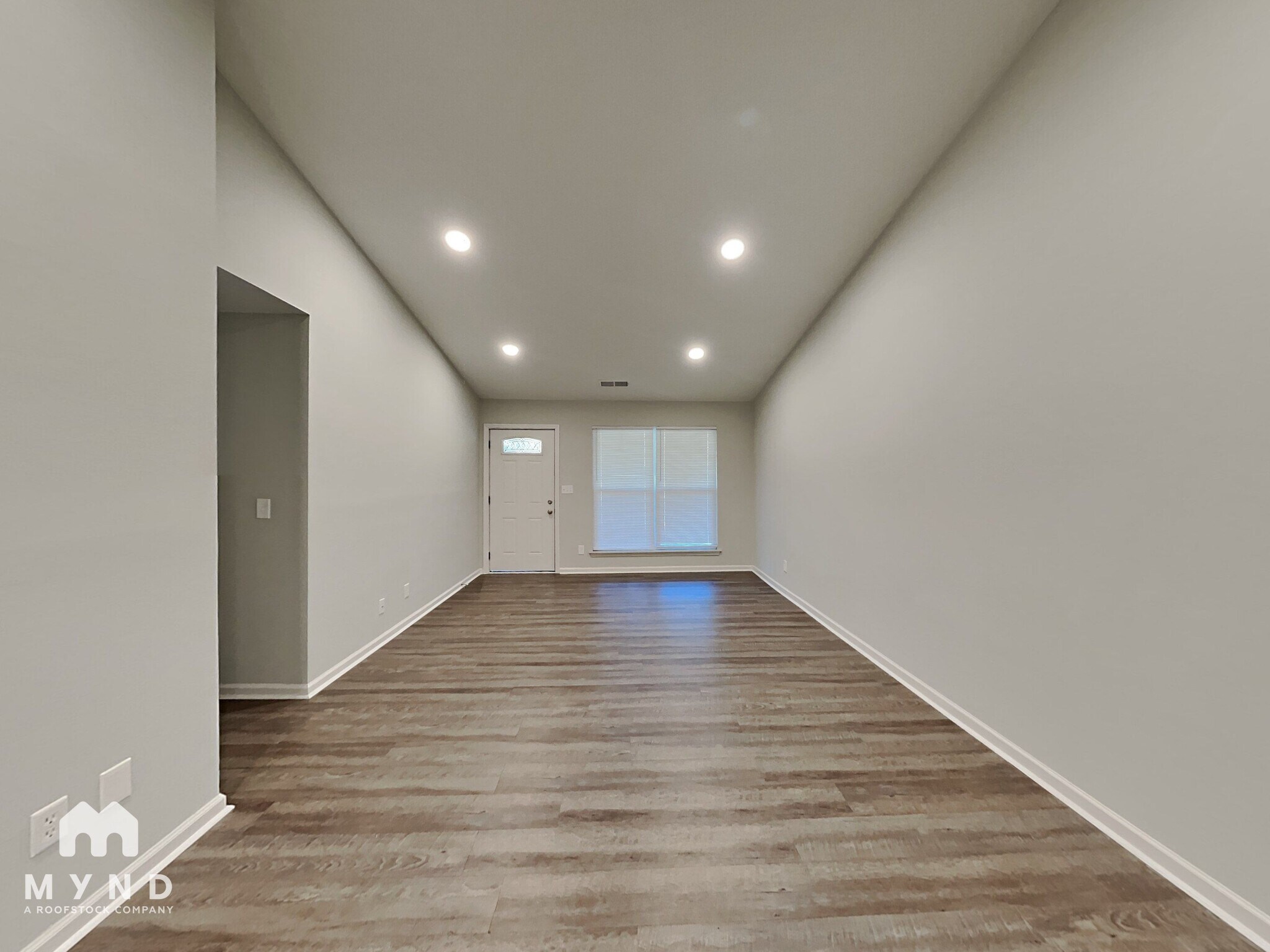 Building Photo - 2 Silverwood Dr