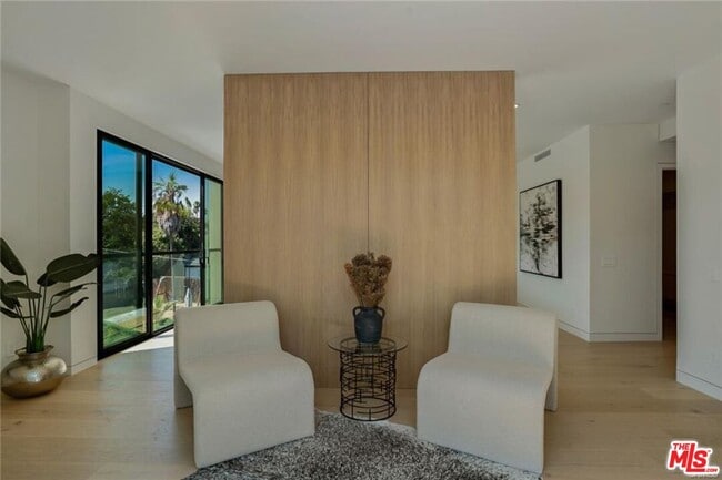 Building Photo - 4939 Petit Ave