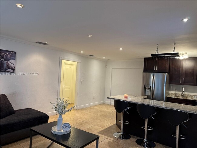 Building Photo - 8540 NW 25th Ct