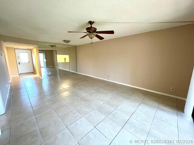 Building Photo - 2500 Fiore Way