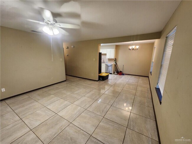 Building Photo - 14 Toronto Ave