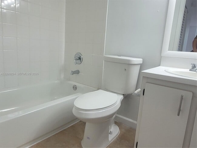 Building Photo - 10773 Cleary Blvd