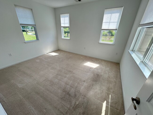 Building Photo - 3984 Trenwith Ln