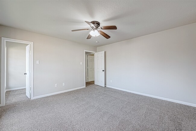 Building Photo - 3102 Glenn Lakes Ln