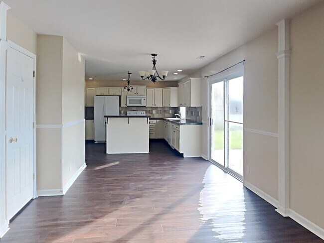 Building Photo - 460 Brookview Drive
