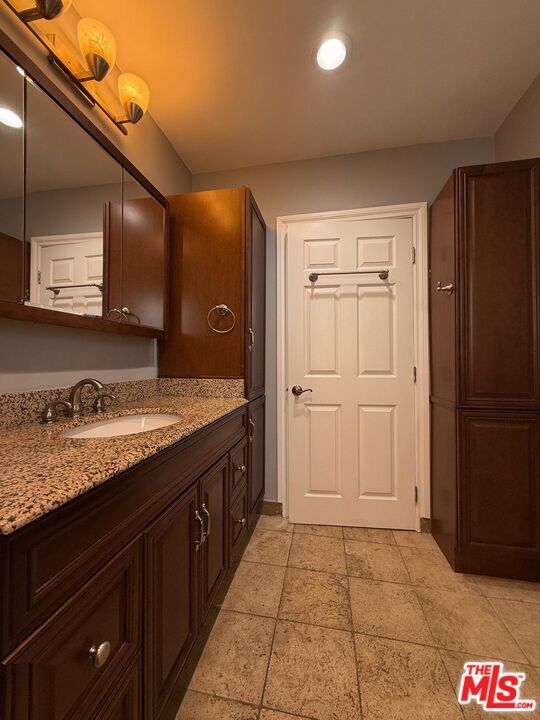 Building Photo - 15962 Gault St