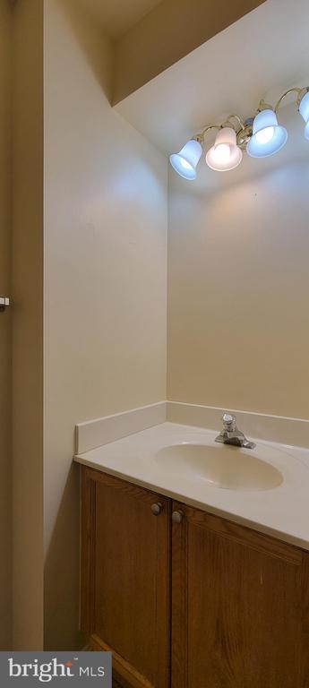 Building Photo - 601 Primus Ct