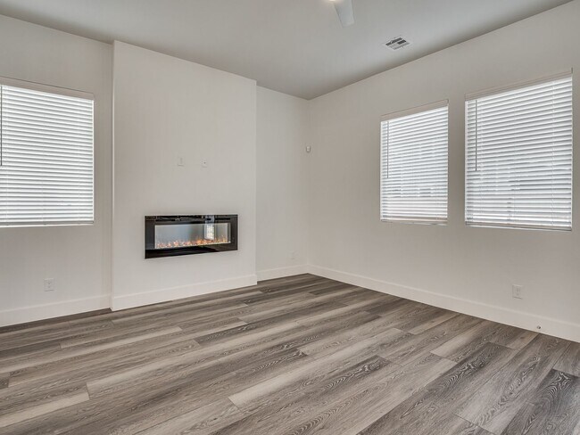 Building Photo - Beautiful New Construction Home in Oklahom...