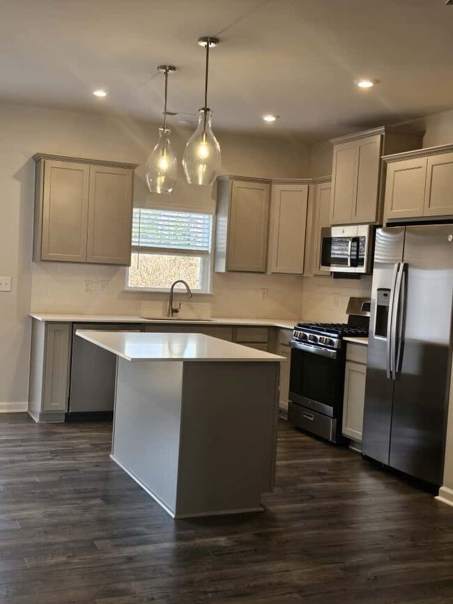 Building Photo - 252 Santorini Wy