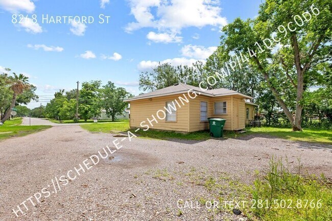 Building Photo - 8248 Hartford St