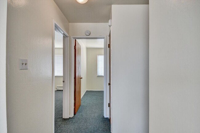 Building Photo - 90 Terra Vista Ave