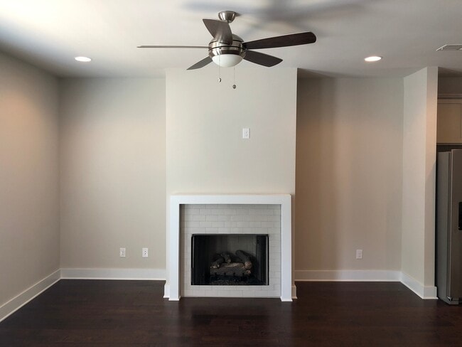 Building Photo - 3792 Oxford Cir