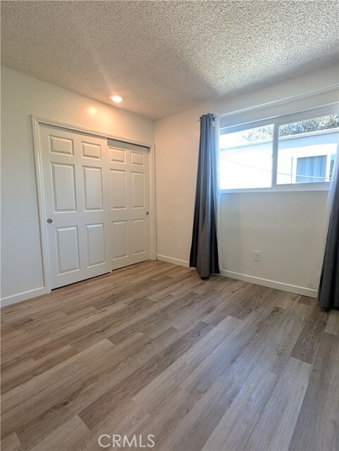 Building Photo - 665 W Altadena Dr