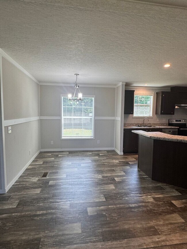 Building Photo - Spacious 3BR/2BA Home in Peaceful Danielsville Setting