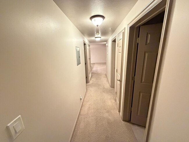 Building Photo - 1255 Wolf Hollow Ln