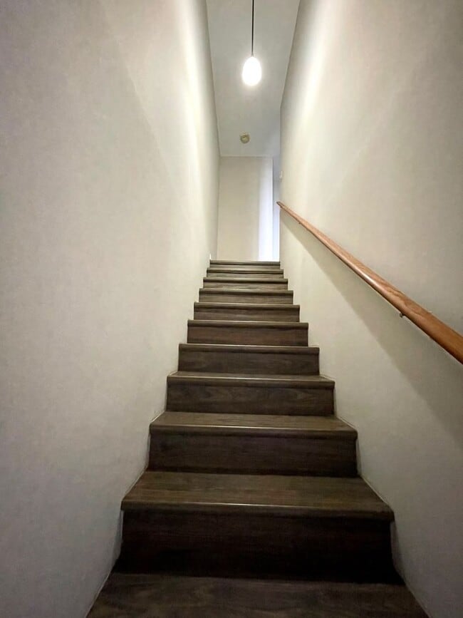 Building Photo - 00401