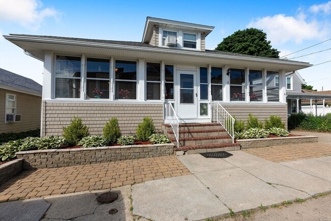 Primary Photo - 13 5th St
