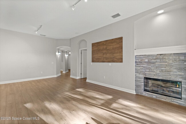 Building Photo - 1741 Kinsale Ct