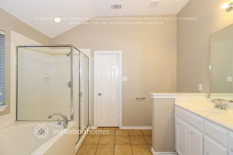 Building Photo - 6231 Farrah Dr