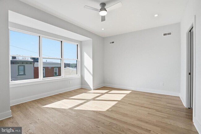 Building Photo - 222 Hermitage St