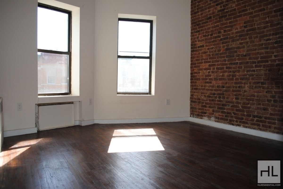 Building Photo - BEDFORD AVENUE / Studio / Crown Heights