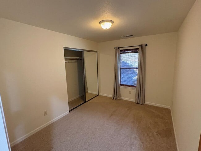 Building Photo - 31 Town Reservoir Rd