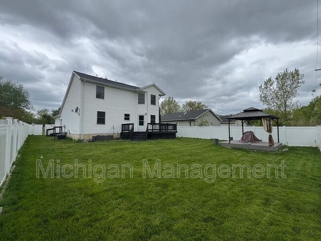 Building Photo - 11099 Grover St