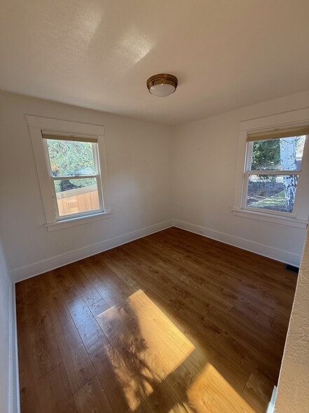 Building Photo - 1714 NW Steidl Rd