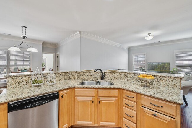 Building Photo - 201 Mantle Dr NW