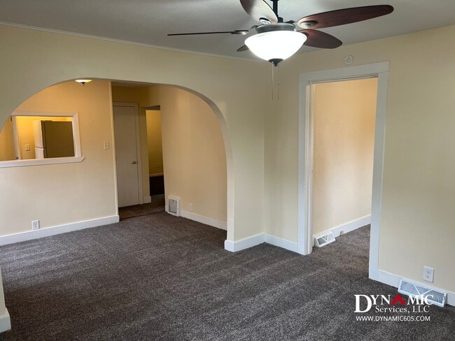 Building Photo - 3 Bedroom, 1 Bathroom House By Augustana & USF