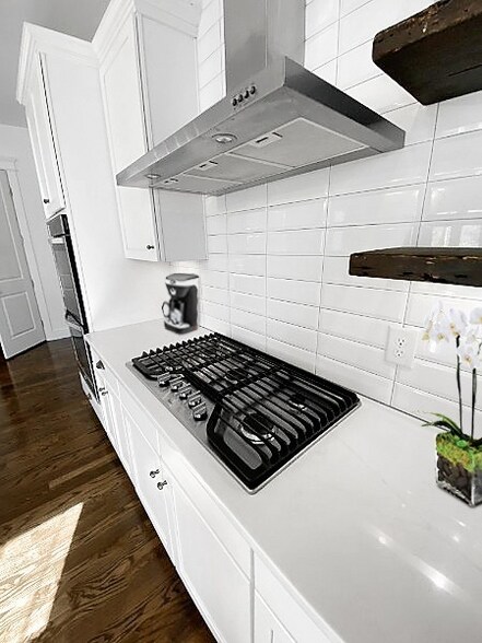 Building Photo - 1904 Haynes St