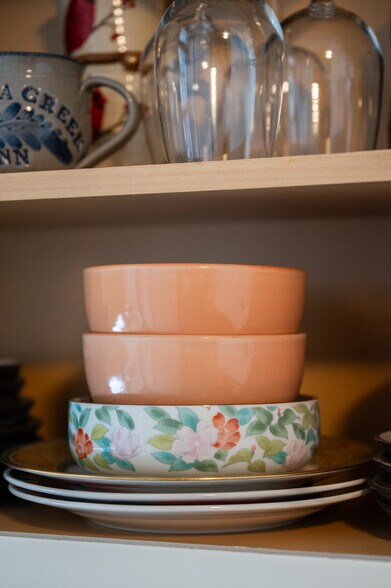 dishware - 4210 Calvin St