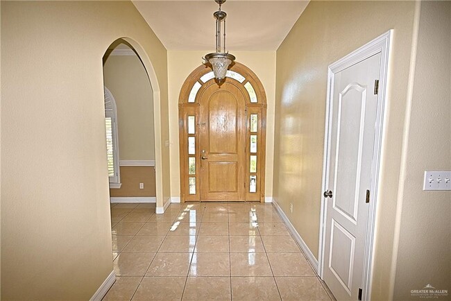 Building Photo - 18 Knight Ave