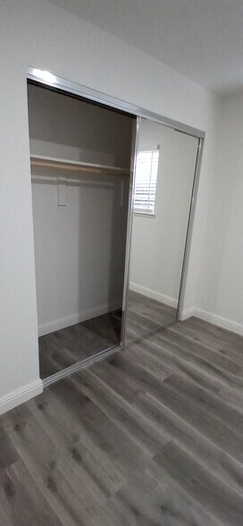 Building Photo - 4162 Hamilton Ave