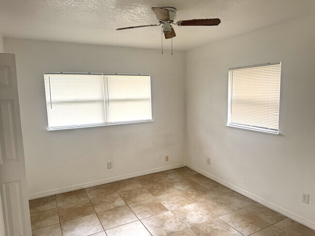 Building Photo - 4435 Perch St