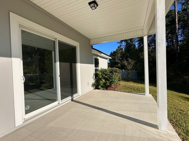 Building Photo - Close to Wildlight, Kingsbay and Fernandina Beach!