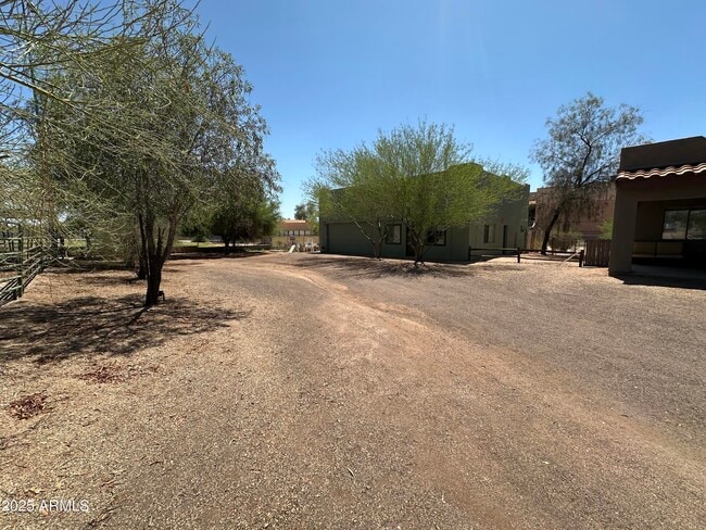 Building Photo - 30814 N Sunrise Ranch Rd