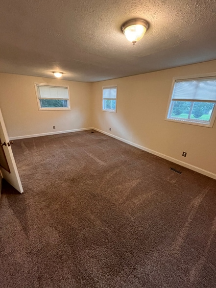 Building Photo - 1078 Heirloom Rd